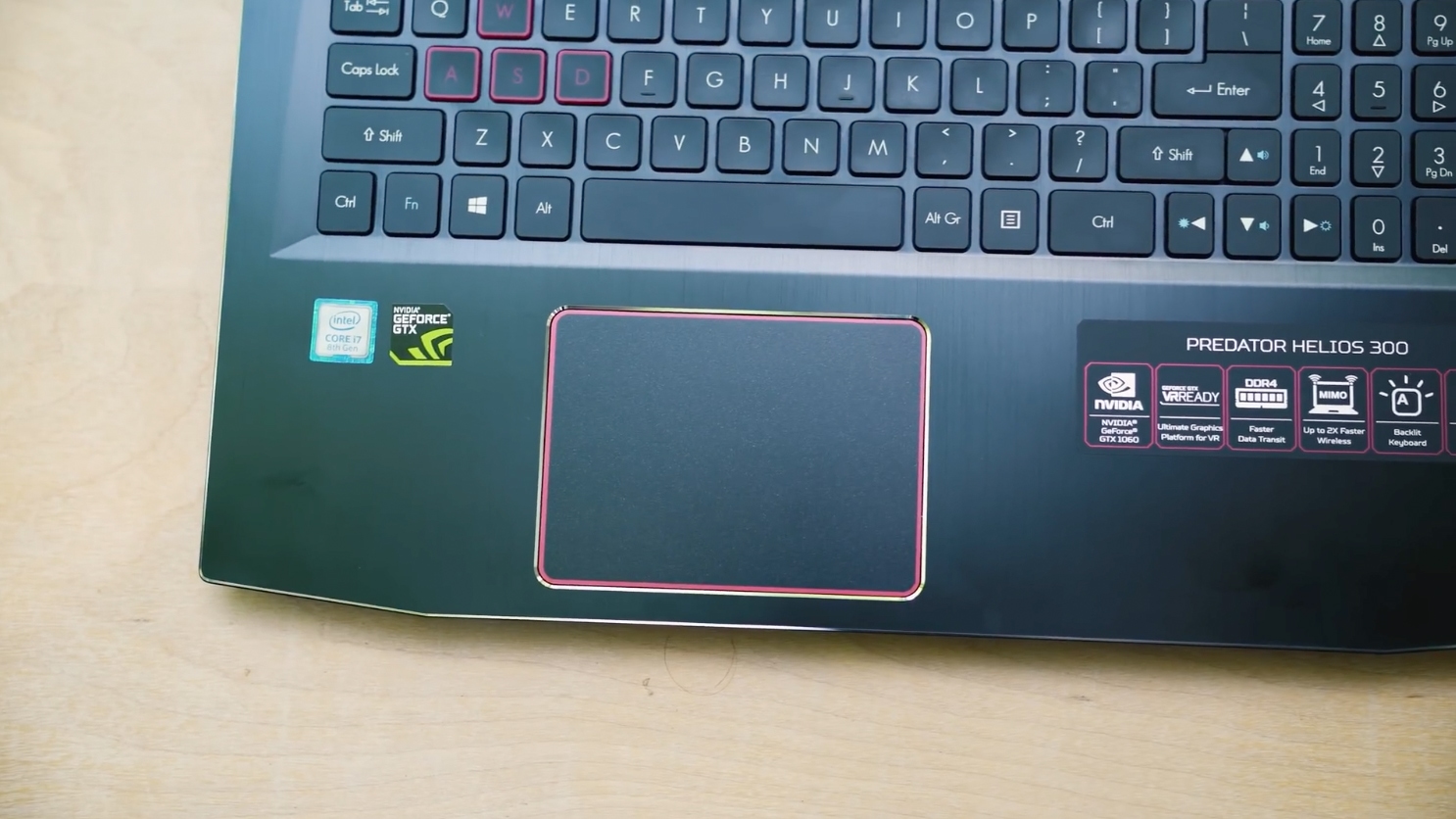 Análise Acer Predator Helio 300 G3: Touchpad