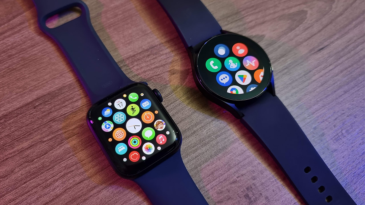 Tanto o Apple Watch SE 2022 quanto o Galaxy Watch4 permitem o download de apps