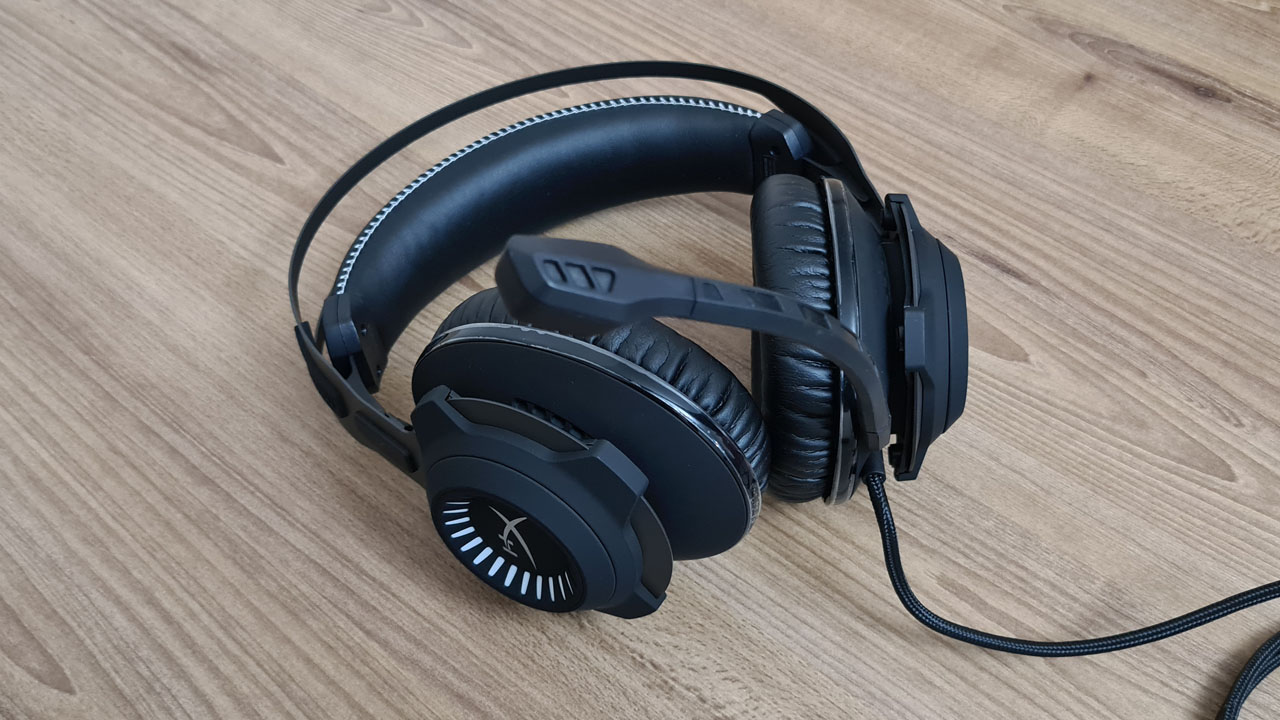 O HyperX Cloud Revolver S tem Surround 7.1 e equalizações pré-definidas