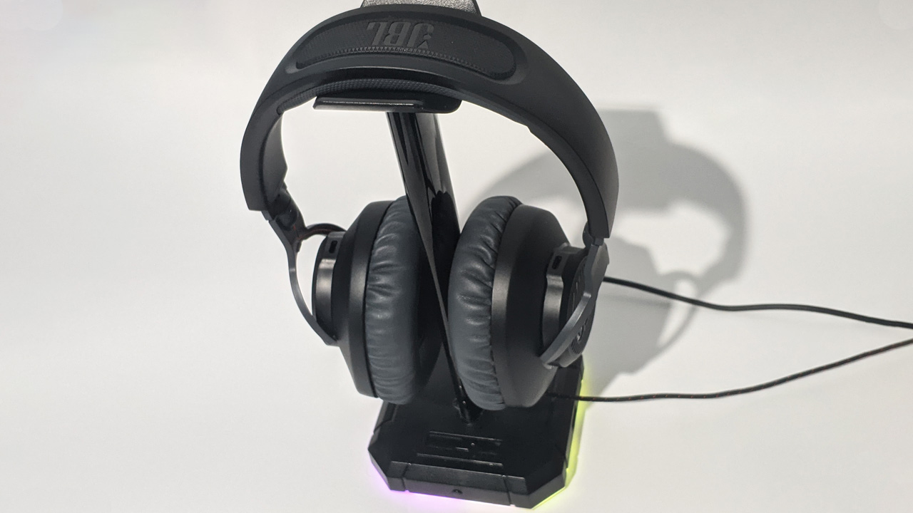 Design do JBL Quantum 100