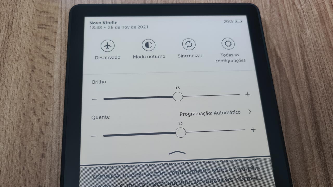 Recurso de temperatura de luz ajustável do Novo Kindle Paperwhite de 11ª geração