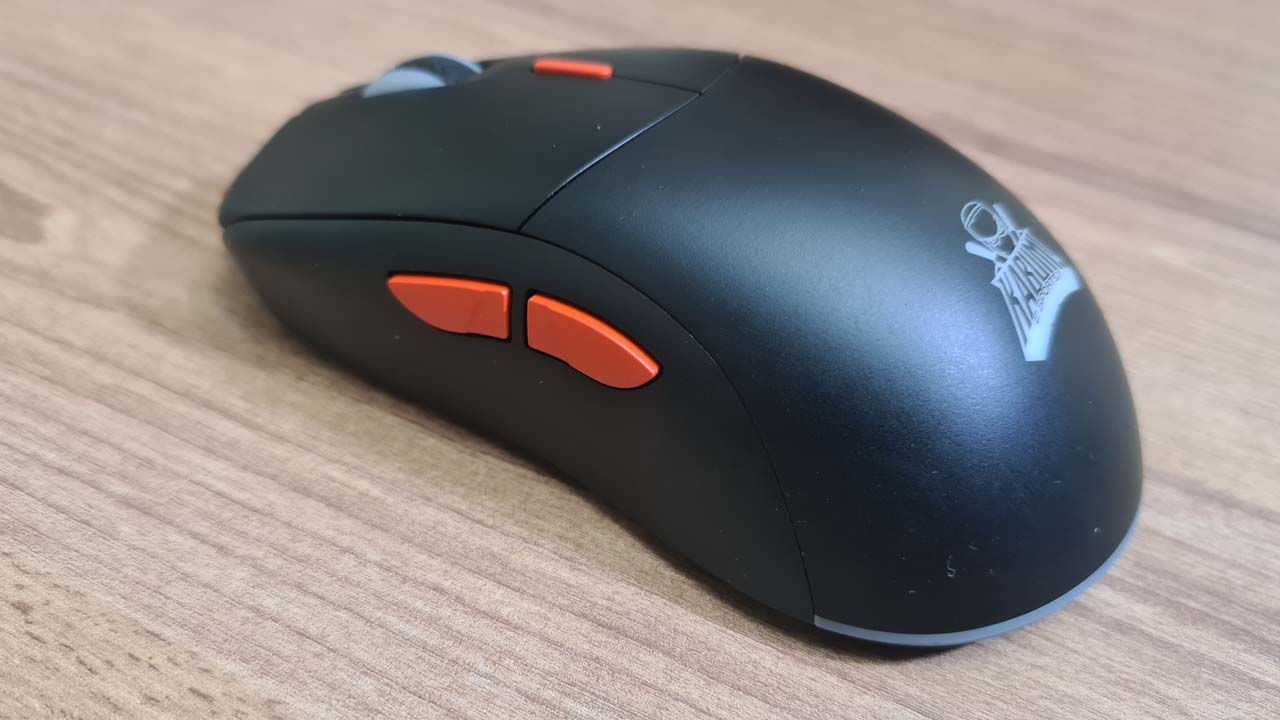 Todos os seis botões do mouse são totalmente customizáveis